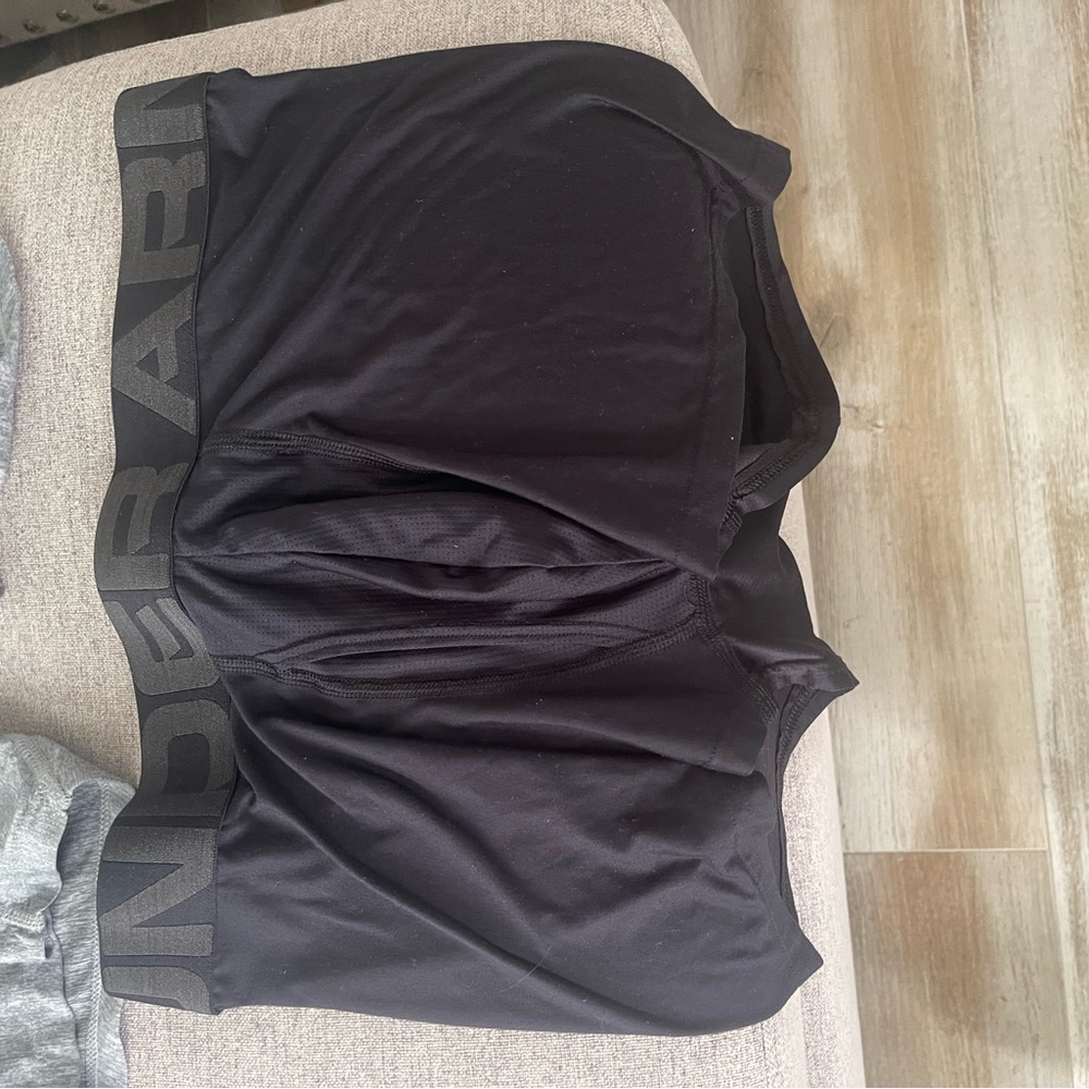 (6) Under Armour underwear (medium)